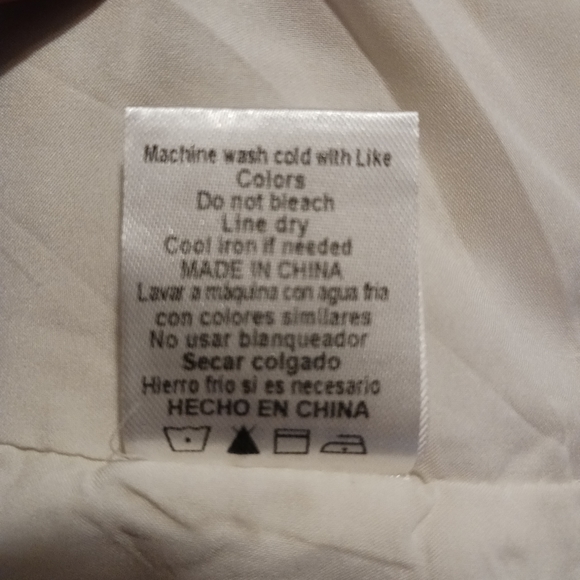 Floral Embroidred Design Short Shorts Juniors Size Medium - Picture 15 of 16